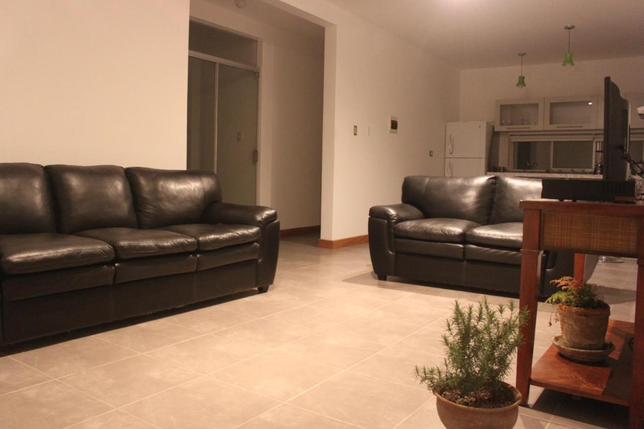 Caihuayna Apart Hotel 파라카스 외부 사진