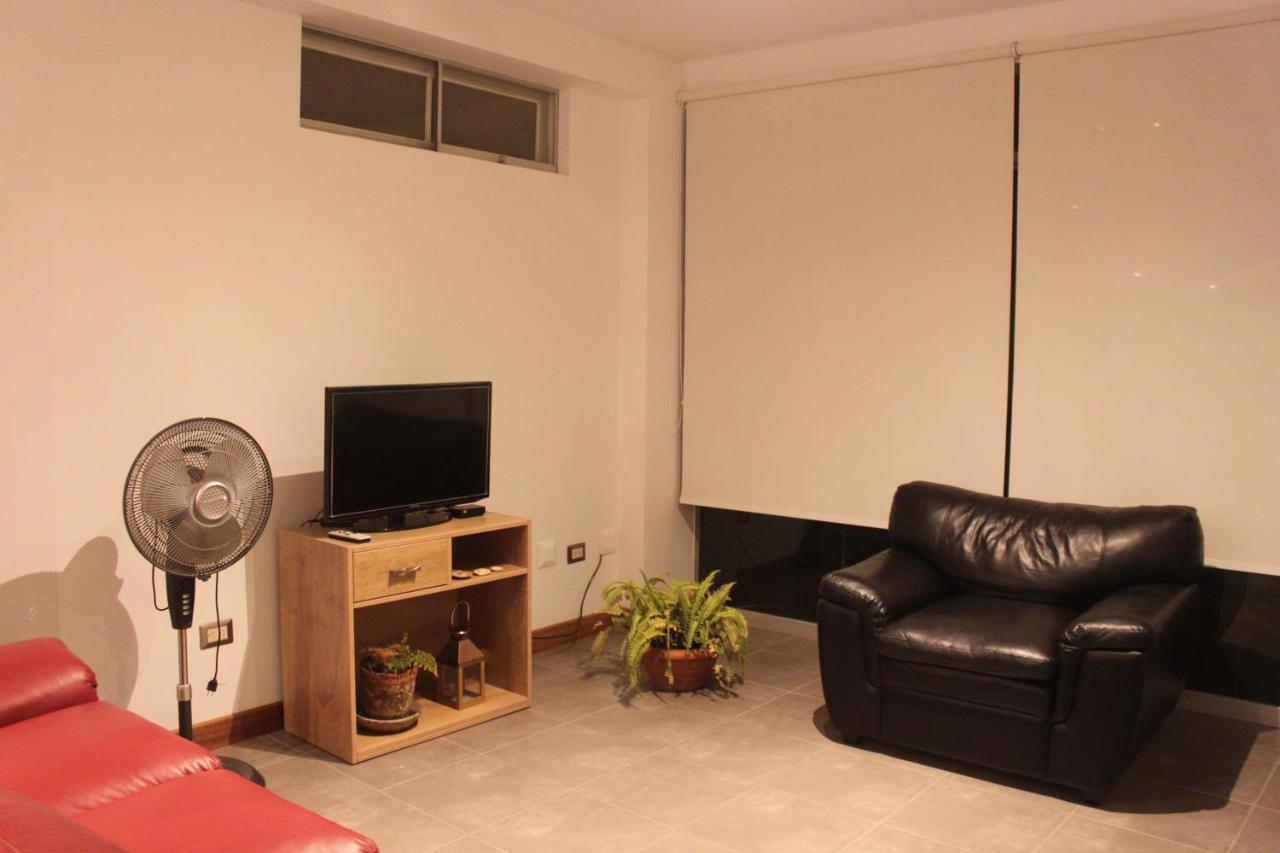 Caihuayna Apart Hotel 파라카스 외부 사진